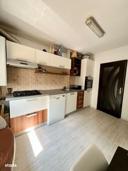 3 DECOMANDATE cu centrala,65 mu, 2 grupuri sanitare, Spitalul Judetean — fotografia 3