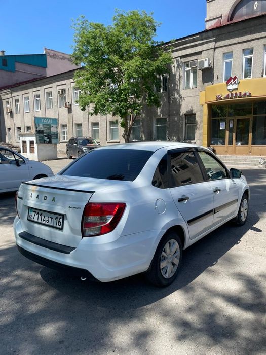 Сдам в аренду Lada Granta, автомат
