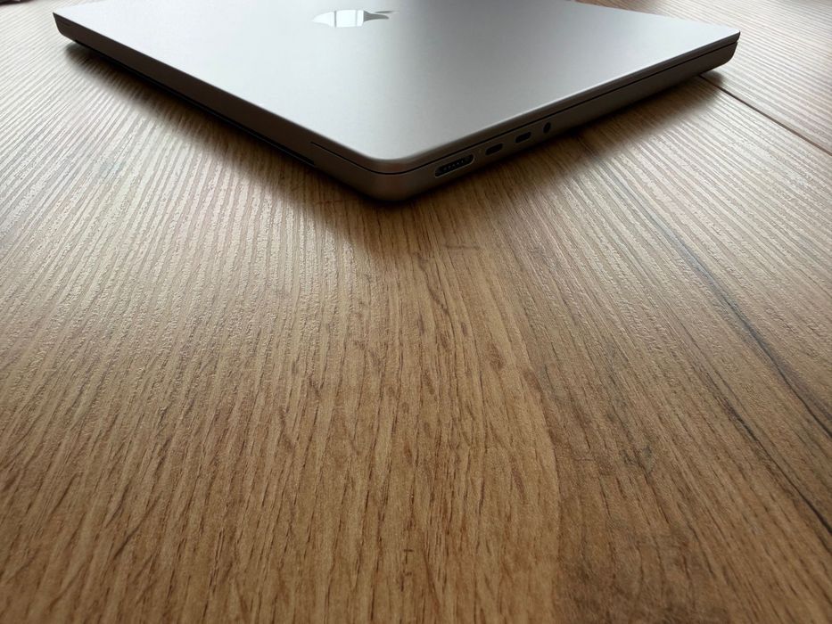 MacBook Pro 14" M1 PRO 8-CPU, 14-GPU, 16GB RAM, 512GB SSD