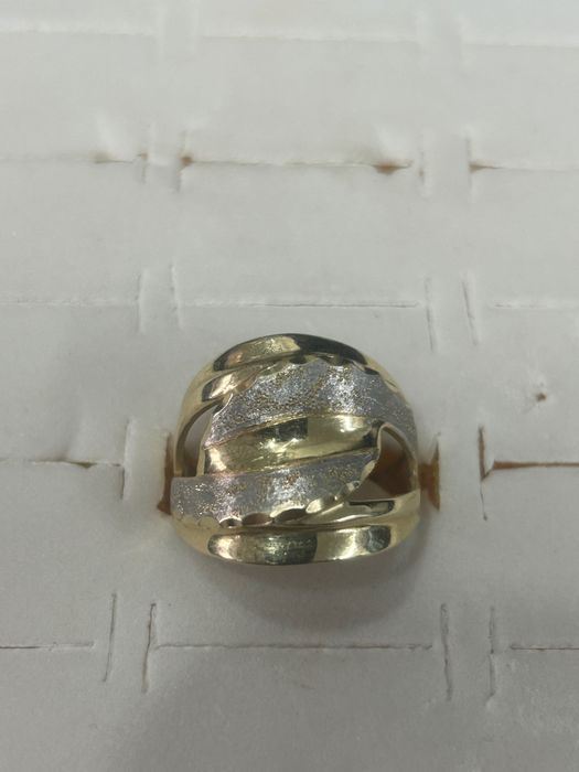 Дамски Златен Пръстен  4,2 г Проба 585/14к