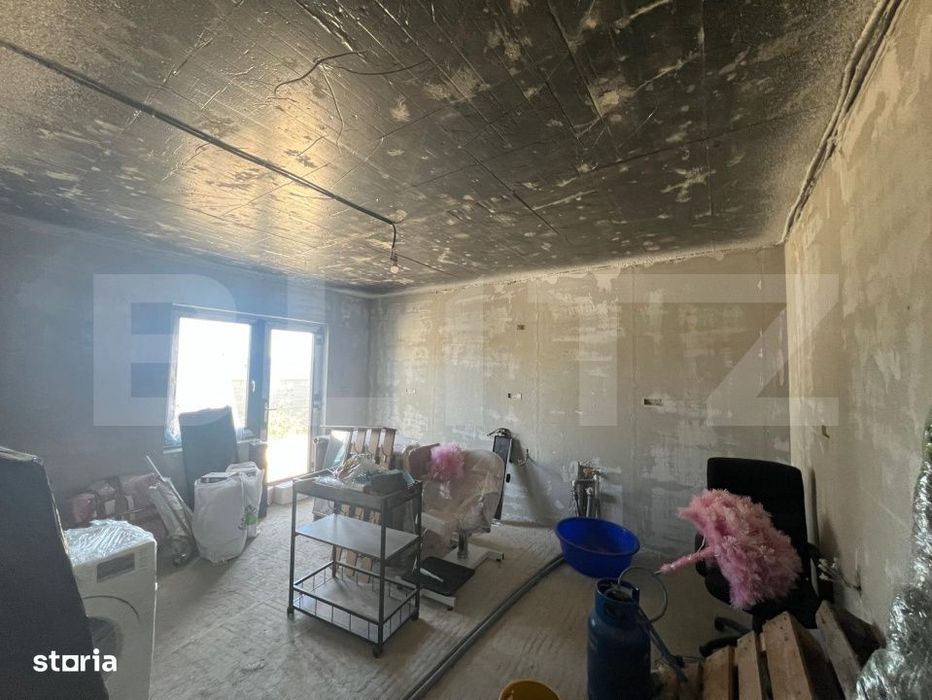 Casa la rosu, 233 mp, P+1, zona Valea Fetii