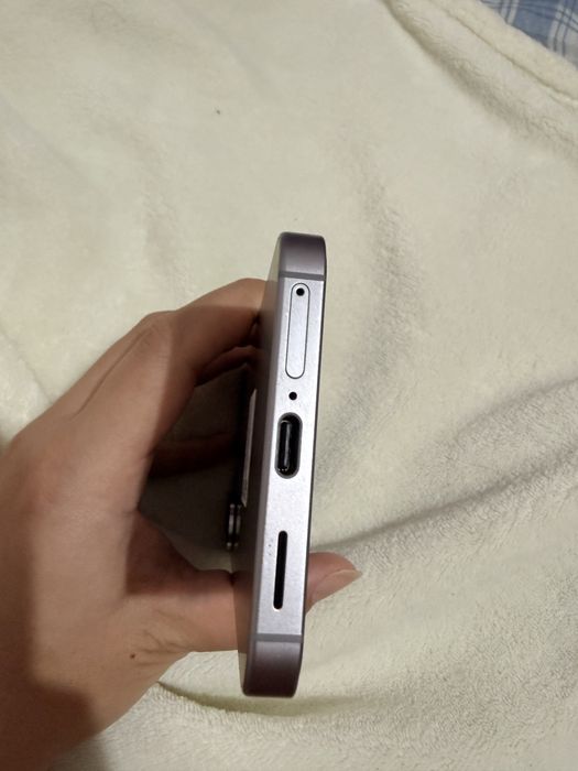 Galaxy s25, 12/128гб