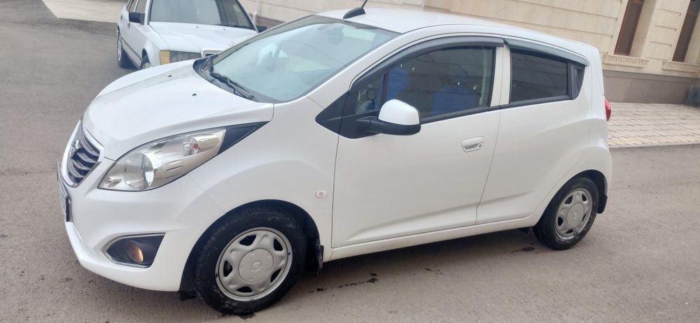 резвый городской автомобильчик!