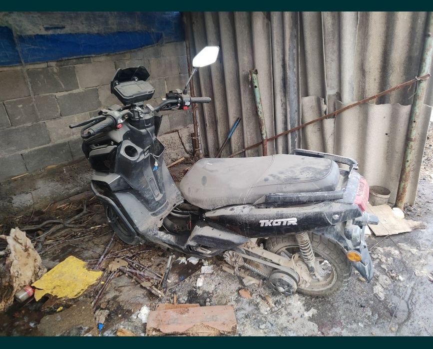 Продам мопед танк  б/у состоянии