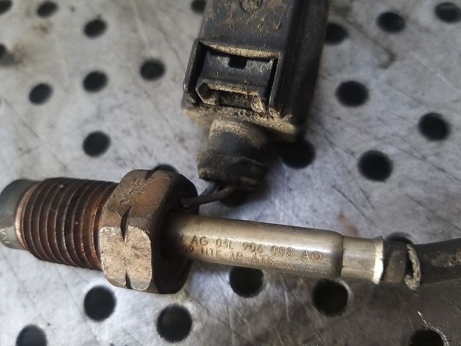 Senzor temperatura gaze evacuare 2.0 tdi audi a4 b8 8k 03l906088aq