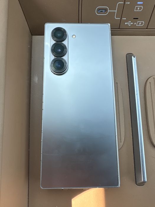 Samsung Galaxy Fold 6