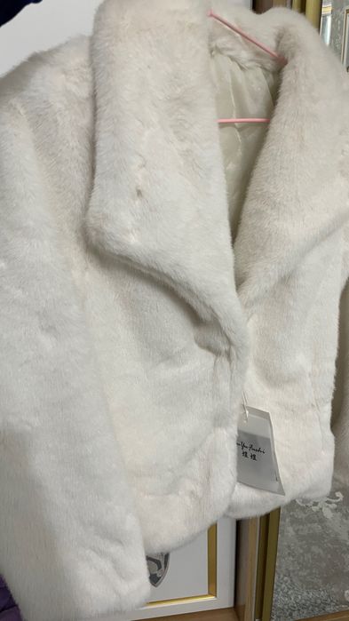 Шуба новый белый