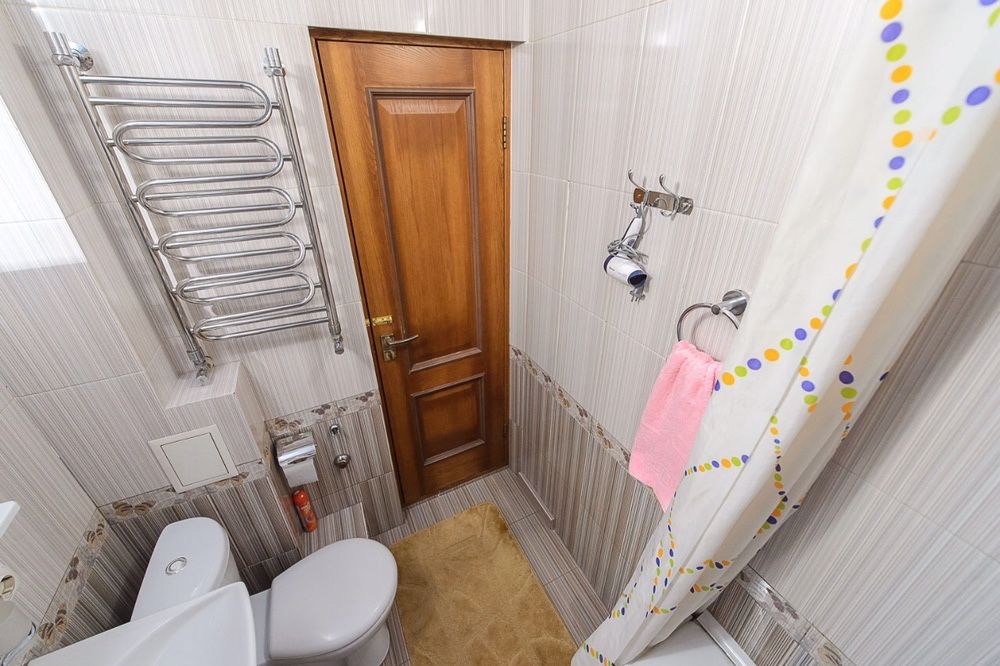 Посуточно трехкомнатная Шевченко 75