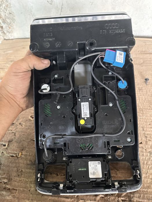 Плафон ауди а6 а7 / audi a6 a7 4g