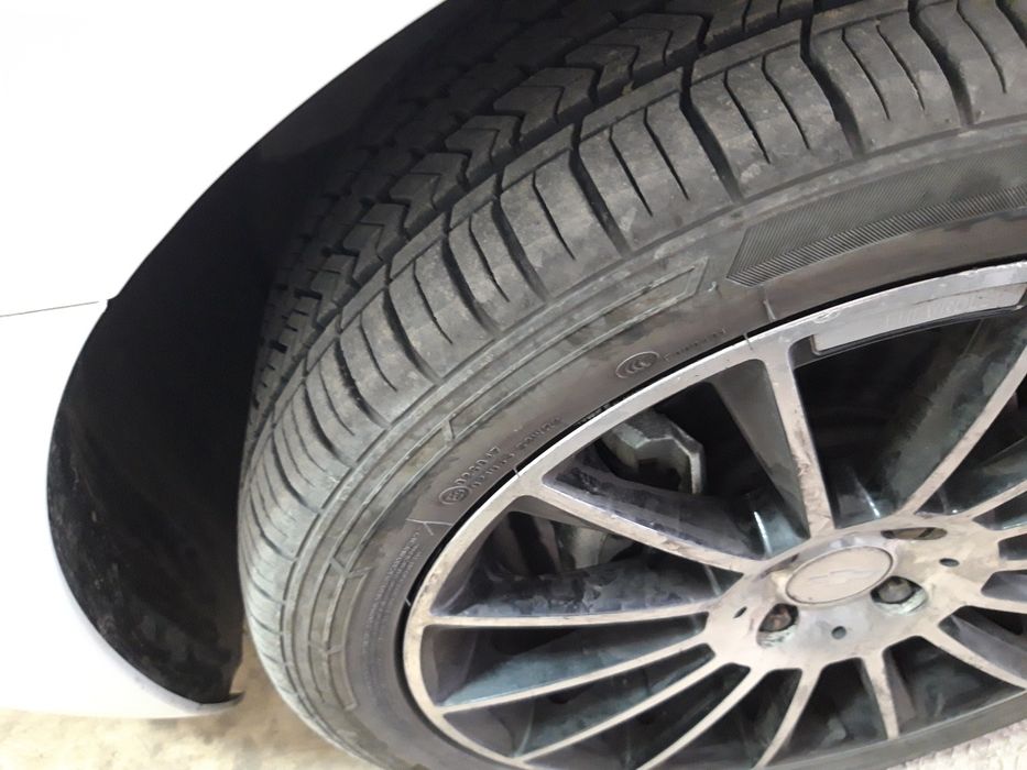 Продаеться сака диска и шина charmhoo  215/45  R17