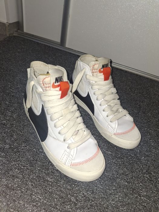 Nike Blazer Albi