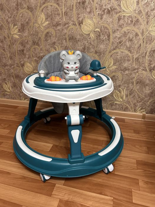 Ходунки б/у, зеленого цвета