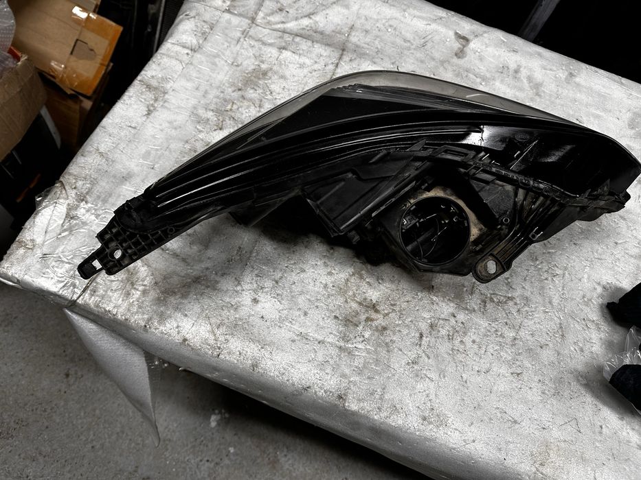 Far stânga opel astra k.