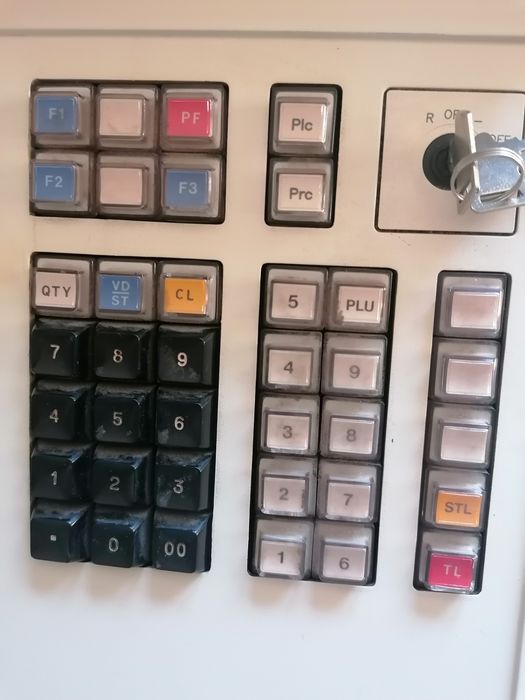 Ретро касов апарат ЕЛКА 852