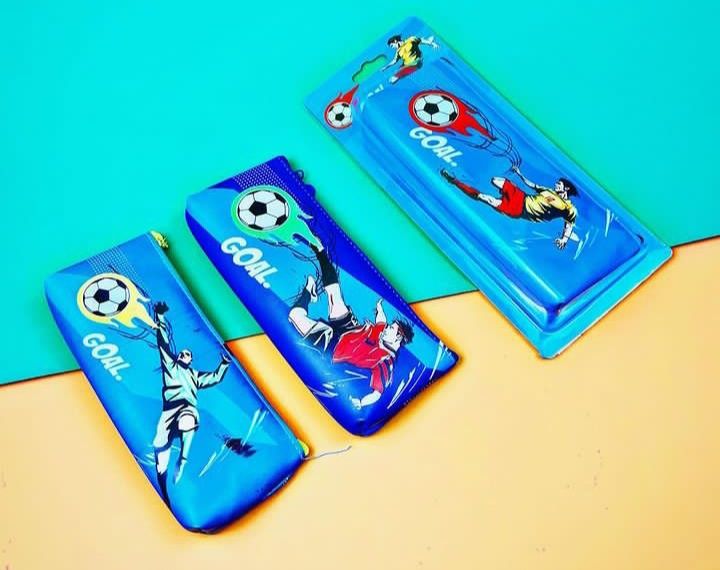 Пеналы, ручка, тетради