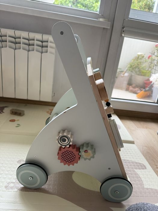 Дървена проходилка Tender Leaf Toys - Sunshine Baby Activity Walker