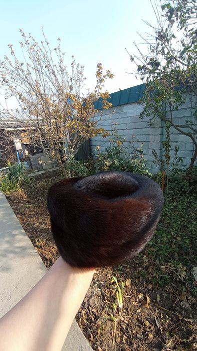 Норковые шапки 2 штуки