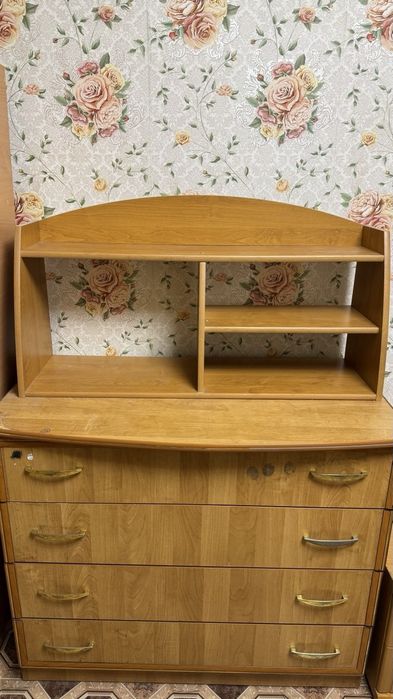 Комод, можно в спальни