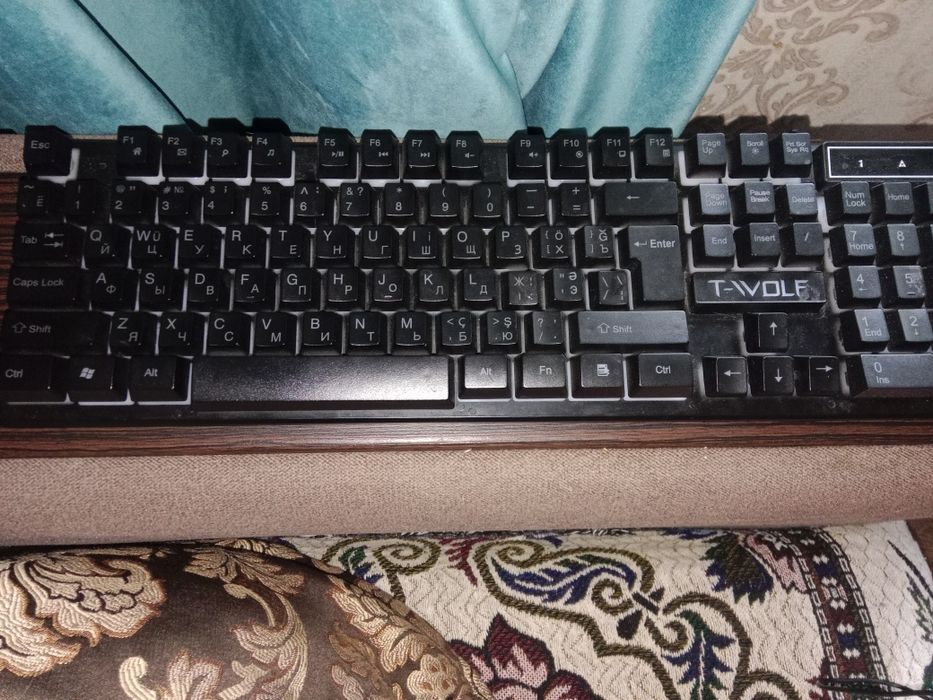 Клавиатура T wolf