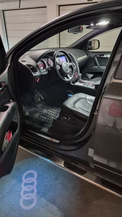 Audi Q7 V6T*Revo*Nightmare*Maxton*LED