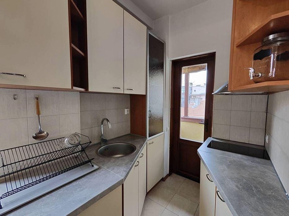 Тристаен апартамент в ж.к. Лозенец.