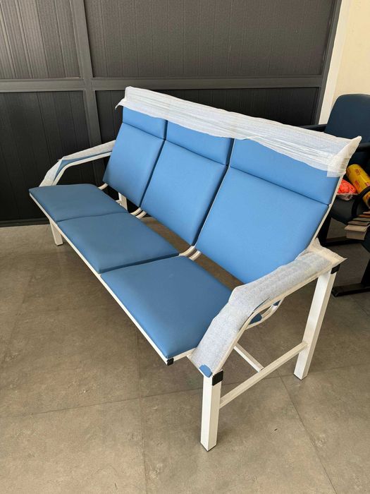 Скамейка для посетителей металлическая