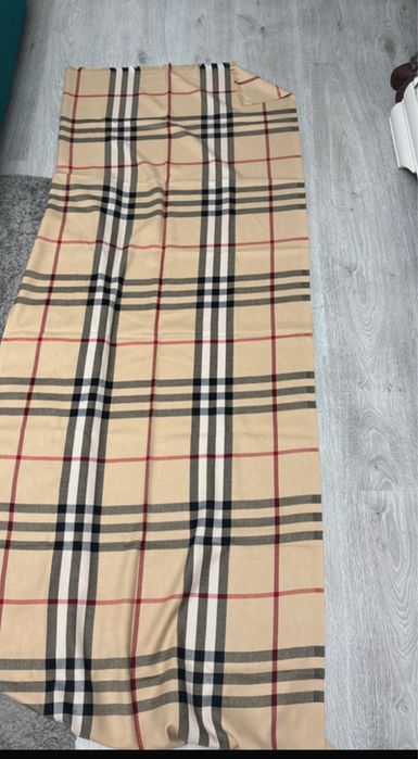 Esarfa Burberry - sal