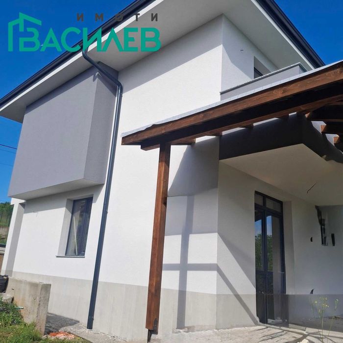 Продава КЪЩА област Перник, с. Ноевци