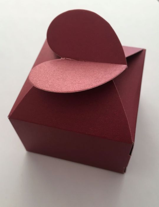 Мини подарък - 52 мотивиращи мисли в луксозна кутийка