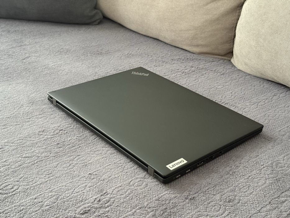 Като Нов 14'FHD+IPS Touchscreen/Ryzen 5 Pro-7540u/Lenovo Thinkpad T14s Gen4/16GB LPDDR5x/256GB SSD/Гаранция 30 Месеца