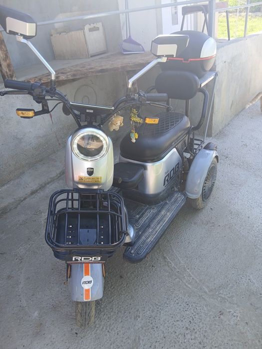 Vind moped electric