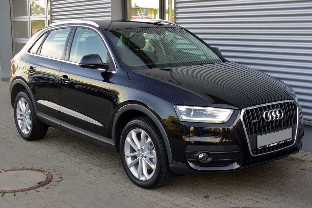 Сиденья и обшивка Audi Q3