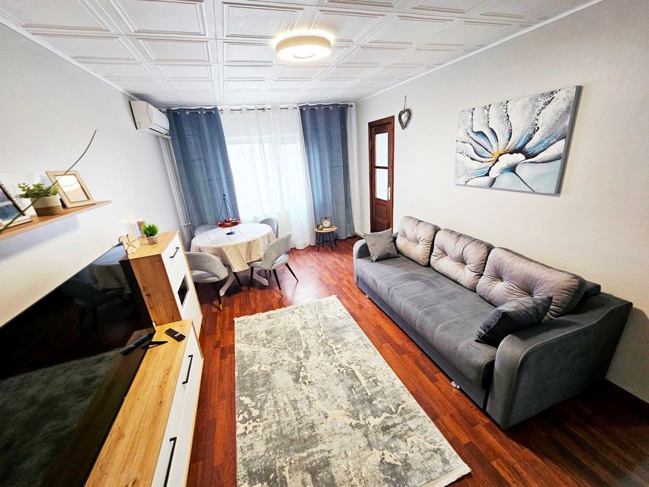 Apartament inchiriere , renovat , mobilat si utilat NOU
