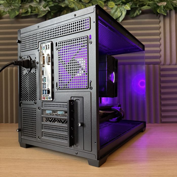 ЛИЗИНГ! Геймърски компютър Ryzen 5 / RX 5700 XT / 16GB RAM / SSD