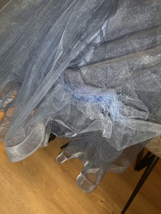 Тъмно синя бална рокля