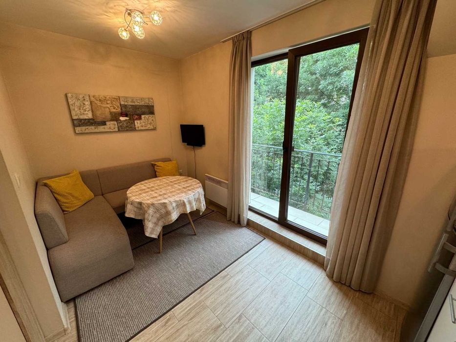 Дава се под наем Двустаен апартамент в София, Център - 52 кв.м за 400 € - Снимка #4