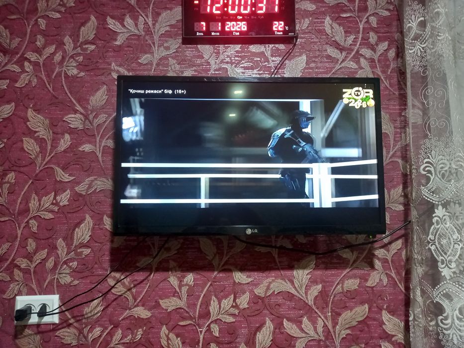 LG ploski ekran sifati a‘lo