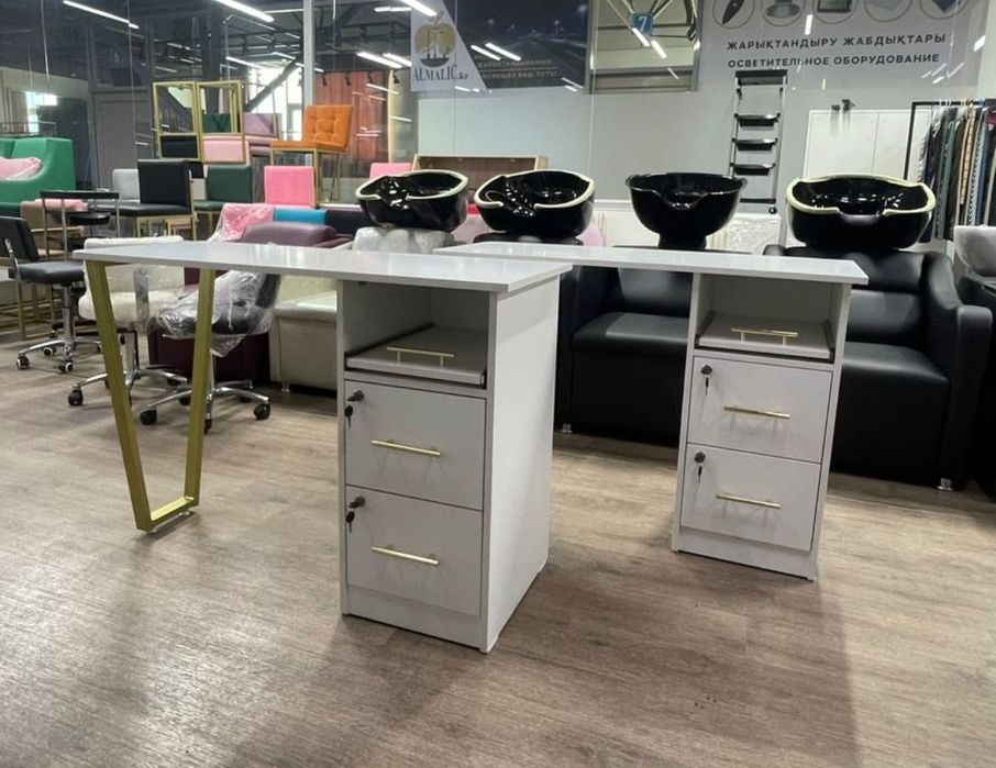 Мебель для салона красоты