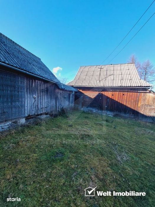 Casa tip duplex cu gradina si anexe, teren, 800 mp, Belis