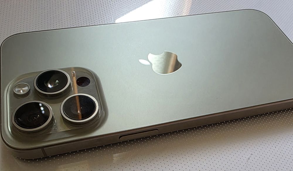 15 pro max 512 GB -Natural titanium