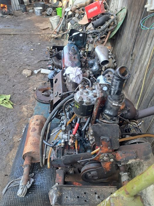 Vand doua motoare utb in 2 cilindrii