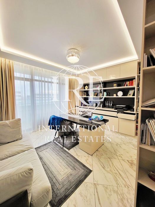 Продава се Многостаен апартамент в Варна, Гранд Мол Варна - 239 кв.м за 1925 €/кв.м - Снимка #4