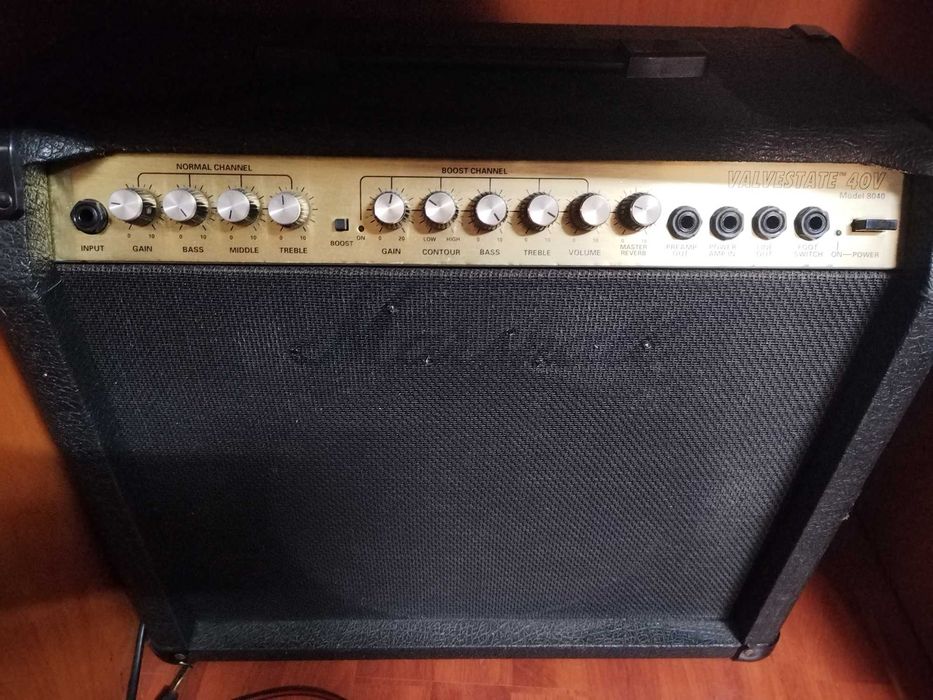 Chitara electrica vintage, procesor g 1 four si amplificator marshall