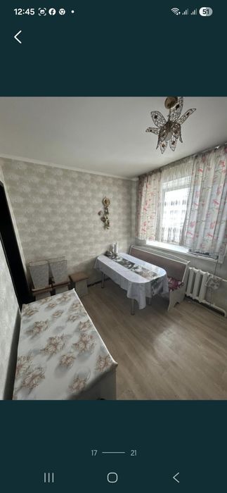 Үш болмелі үи сатылат