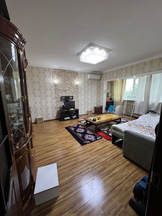 Своя 3 комн. на Юнусабаде, 6 квартал, 3/4/4. Срочно.