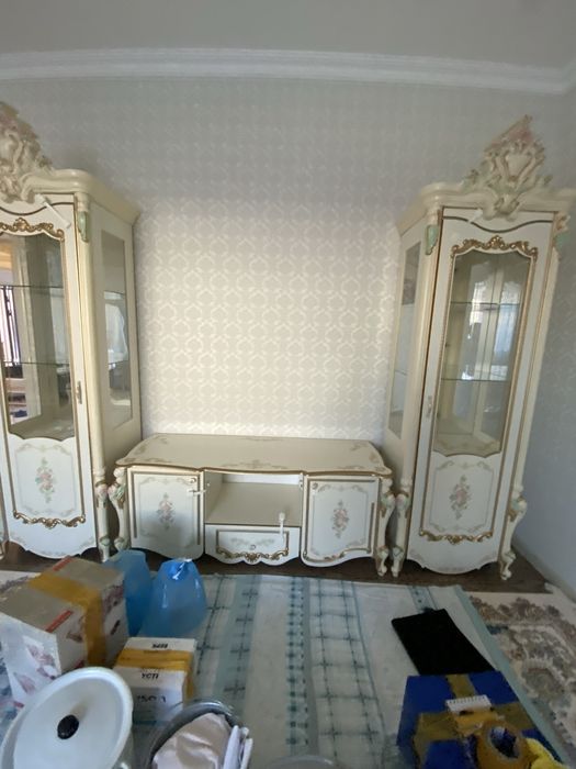 Сервант для гостиной