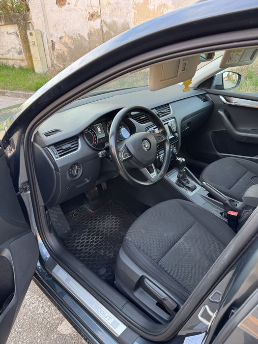 Skoda Octavia Scout 2.0 DSG 4X4