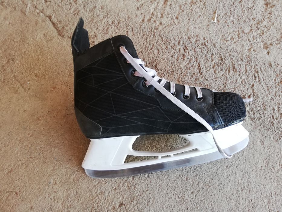 Продам коньки...