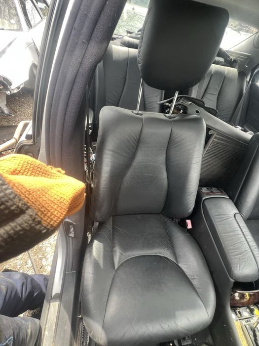 Кожен салон за Мерцедес Mercedes W220 S класа черен от десен волан