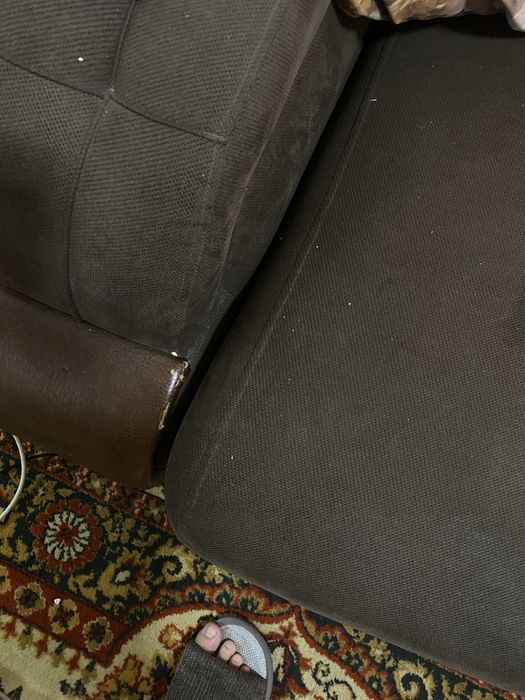 Продаю диван срочно